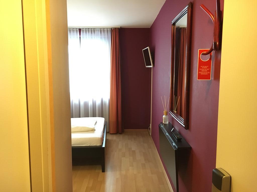 Hotel Falken Lucerne Bagian luar foto