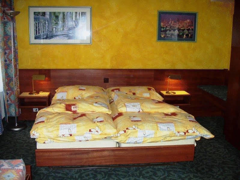 Hotel Falken Lucerne Bagian luar foto